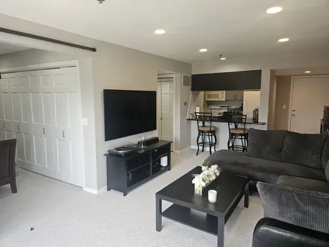 308 Happ Road Northfield IL 60093