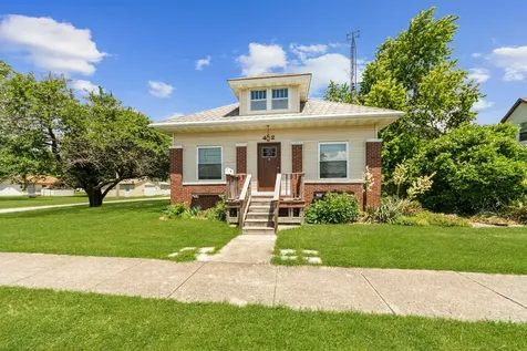 412 West Fifth Street Minonk IL 61760