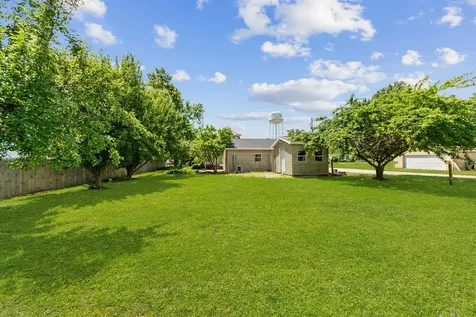 412 West Fifth Street Minonk IL 61760