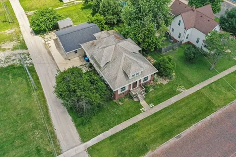 412 West Fifth Street Minonk IL 61760