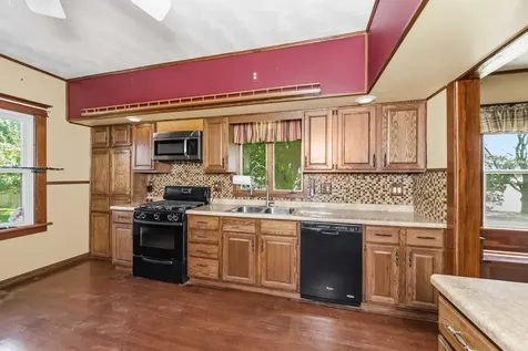 412 West Fifth Street Minonk IL 61760