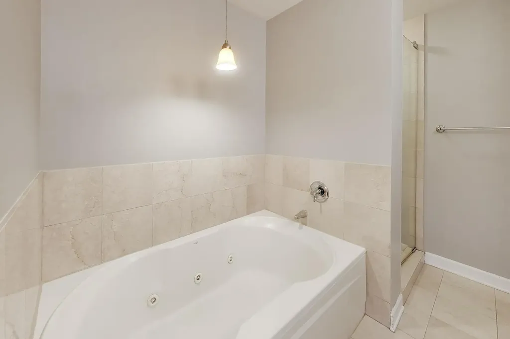 1211 South Prairie Avenue Chicago IL 60605