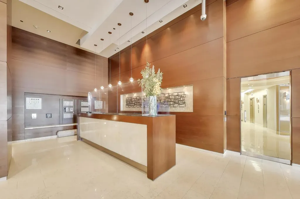 1211 South Prairie Avenue Chicago IL 60605