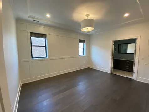 3946 North Hoyne Avenue Chicago IL 60618