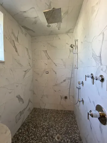 3946 North Hoyne Avenue Chicago IL 60618
