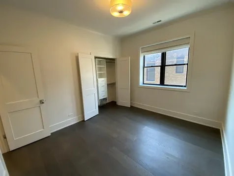 3946 North Hoyne Avenue Chicago IL 60618