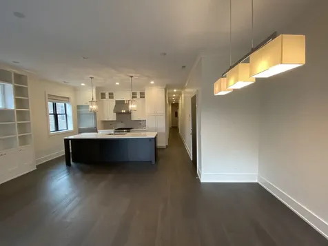 3946 North Hoyne Avenue Chicago IL 60618