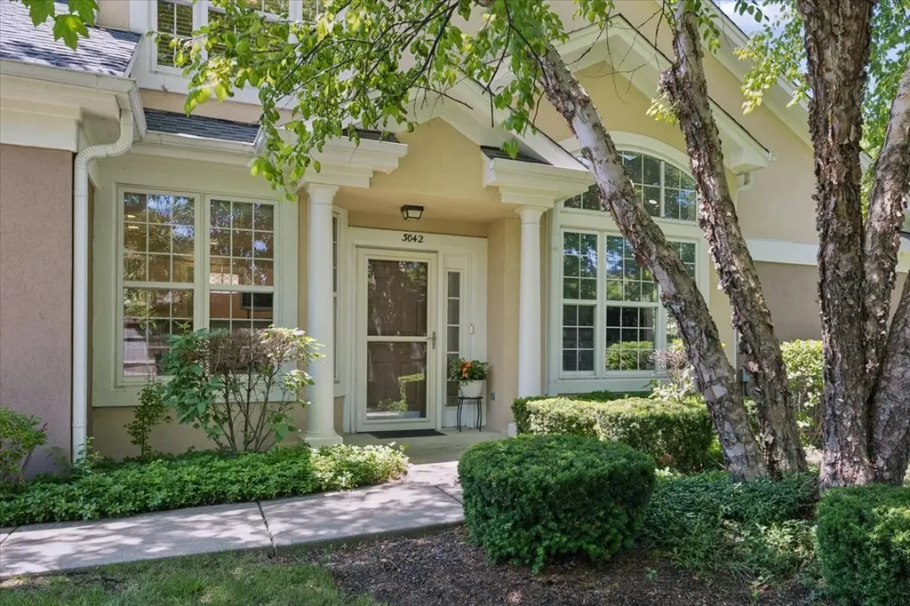 3042 Lexington Lane Glenview IL 60026
