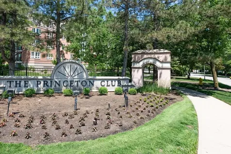 3042 Lexington Lane Glenview IL 60026
