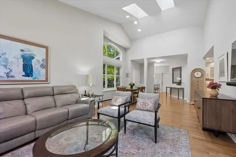 3042 Lexington Lane Glenview IL 60026