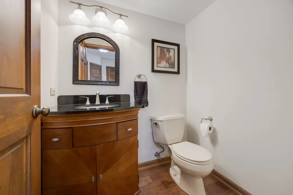 21W728 Mccarron Road Glen Ellyn IL 60137