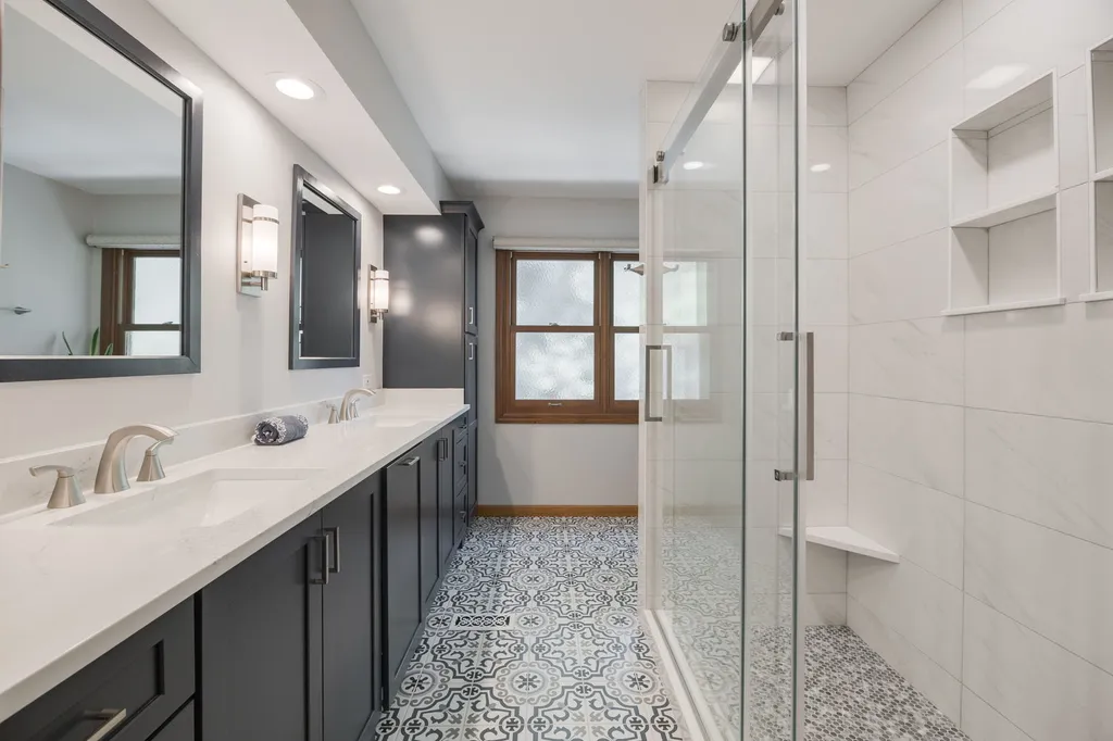 21W728 Mccarron Road Glen Ellyn IL 60137