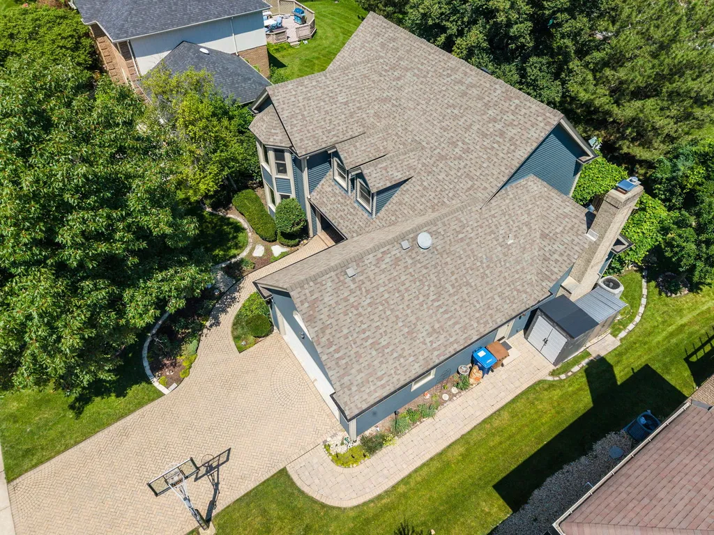 21W728 Mccarron Road Glen Ellyn IL 60137