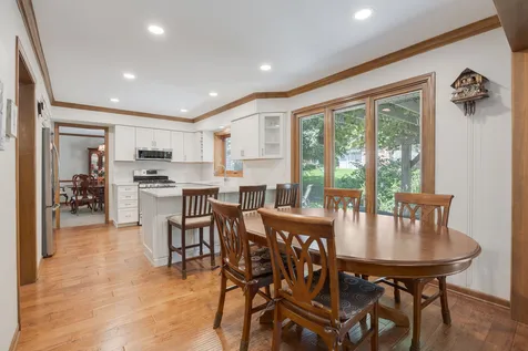 21W728 Mccarron Road Glen Ellyn IL 60137