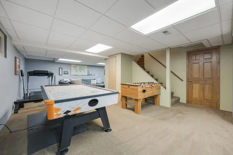 21W728 Mccarron Road Glen Ellyn IL 60137