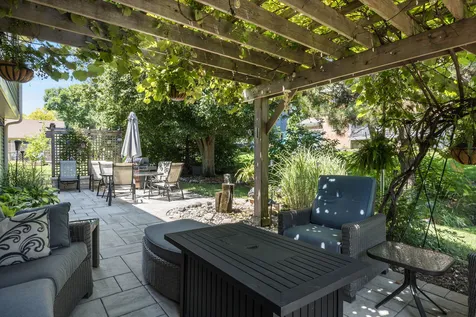 21W728 Mccarron Road Glen Ellyn IL 60137