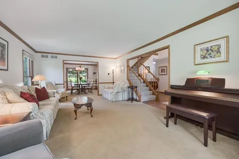 21W728 Mccarron Road Glen Ellyn IL 60137