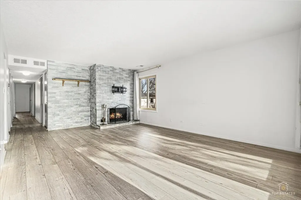 15713 Orlan Brook Drive Orland Park IL 60462