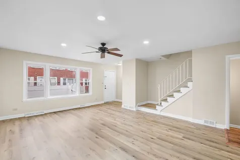 9342 Noel Avenue Des Plaines IL 60016
