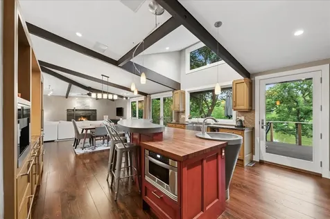 83 Lakeview Parkway Barrington IL 60010