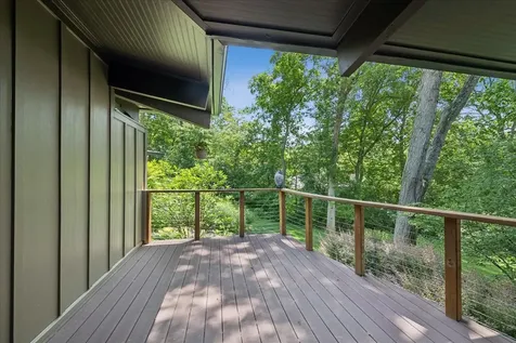 83 Lakeview Parkway Barrington IL 60010