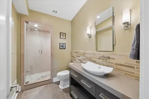 83 Lakeview Parkway Barrington IL 60010