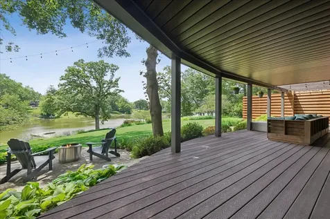 83 Lakeview Parkway Barrington IL 60010