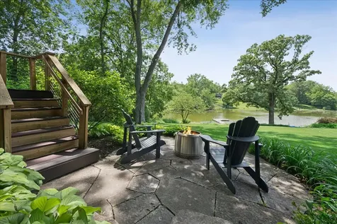 83 Lakeview Parkway Barrington IL 60010