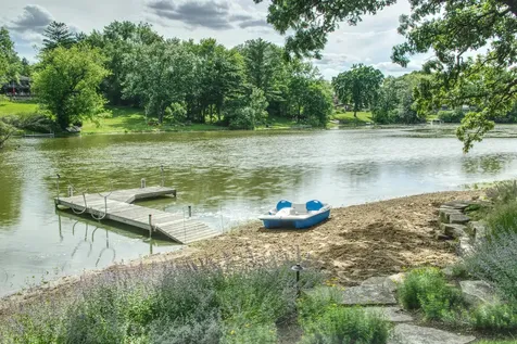 83 Lakeview Parkway Barrington IL 60010