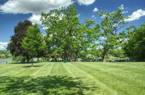 83 Lakeview Parkway Barrington IL 60010