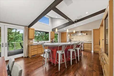 83 Lakeview Parkway Barrington IL 60010