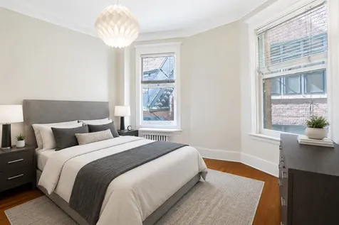 1210 North Astor Street Chicago IL 60610