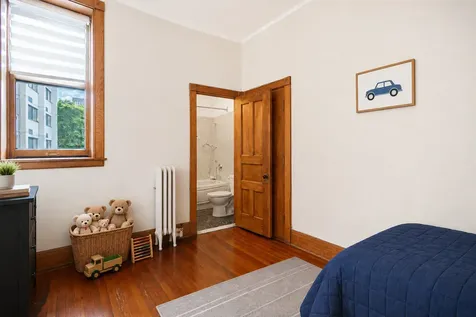 1210 North Astor Street Chicago IL 60610
