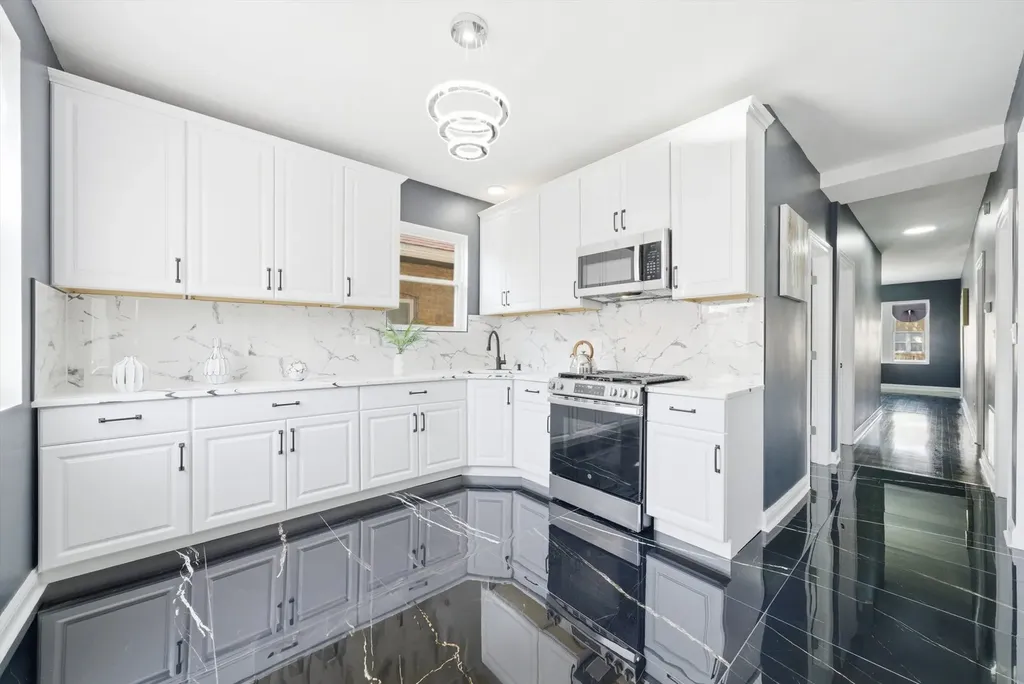 6341 South Francisco Avenue Chicago IL 60629