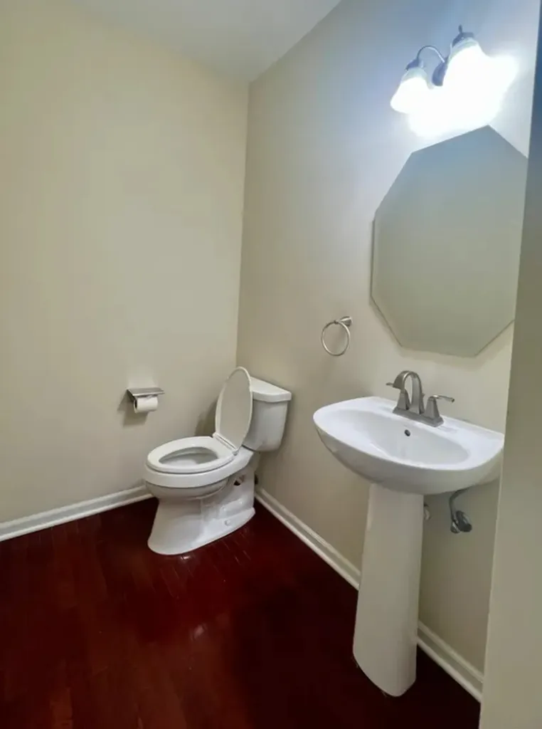 546 Grosvenor Lane Aurora IL 60504