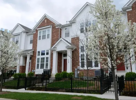 546 Grosvenor Lane Aurora IL 60504