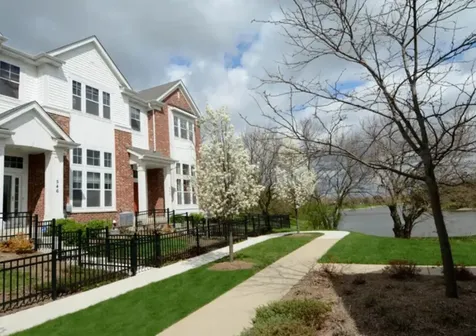 546 Grosvenor Lane Aurora IL 60504