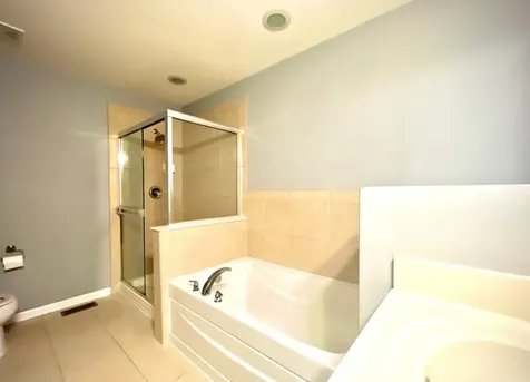 546 Grosvenor Lane Aurora IL 60504