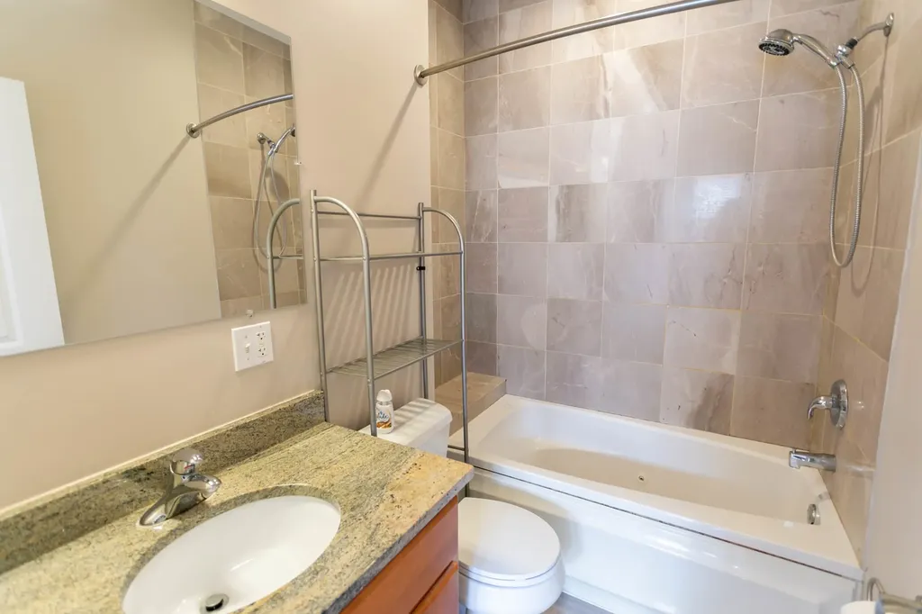 1430 North Maplewood Avenue Chicago IL 60622