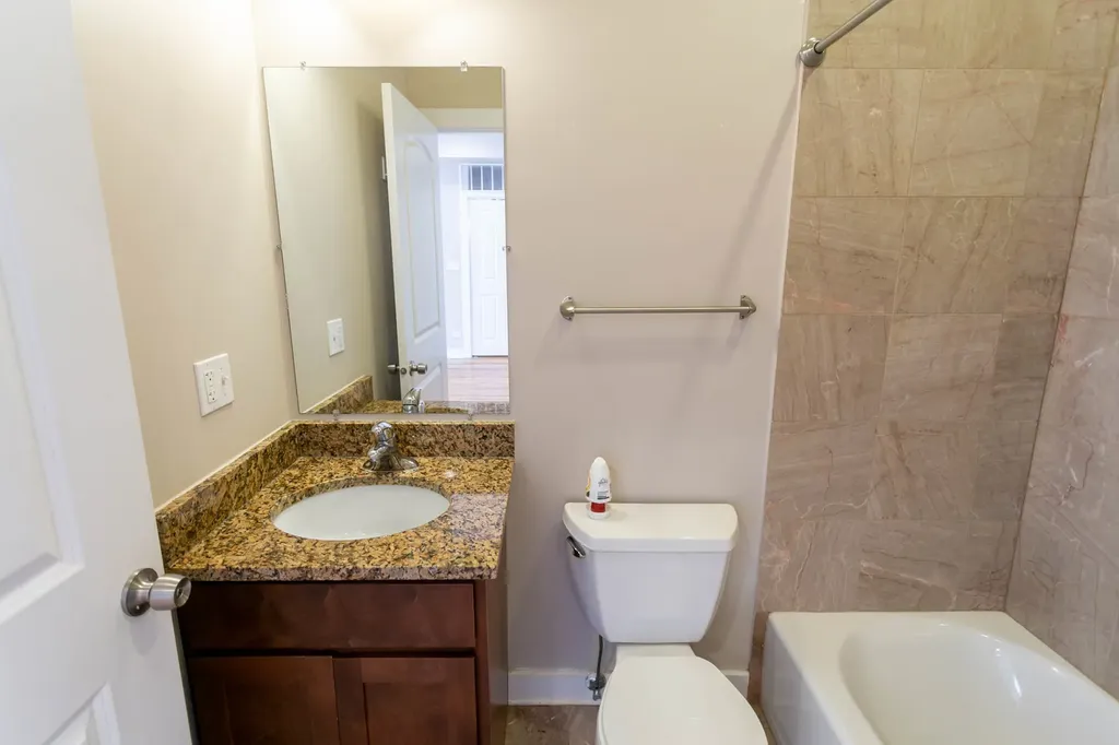 1430 North Maplewood Avenue Chicago IL 60622
