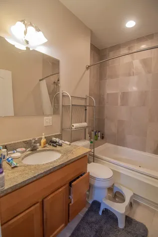 1430 North Maplewood Avenue Chicago IL 60622