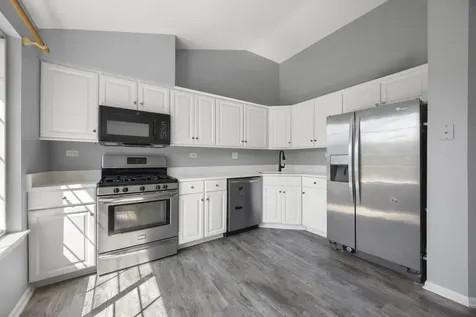 172 Concord Lane Carol Stream IL 60188