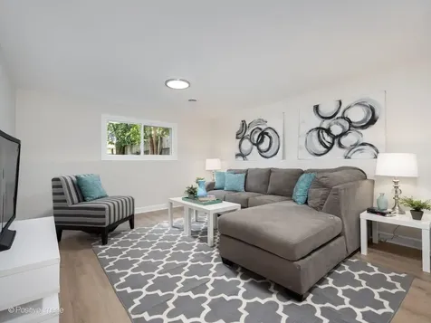 18011 Greenview Terrace Country Club Hills IL 60478