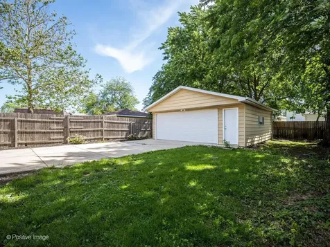 18011 Greenview Terrace Country Club Hills IL 60478