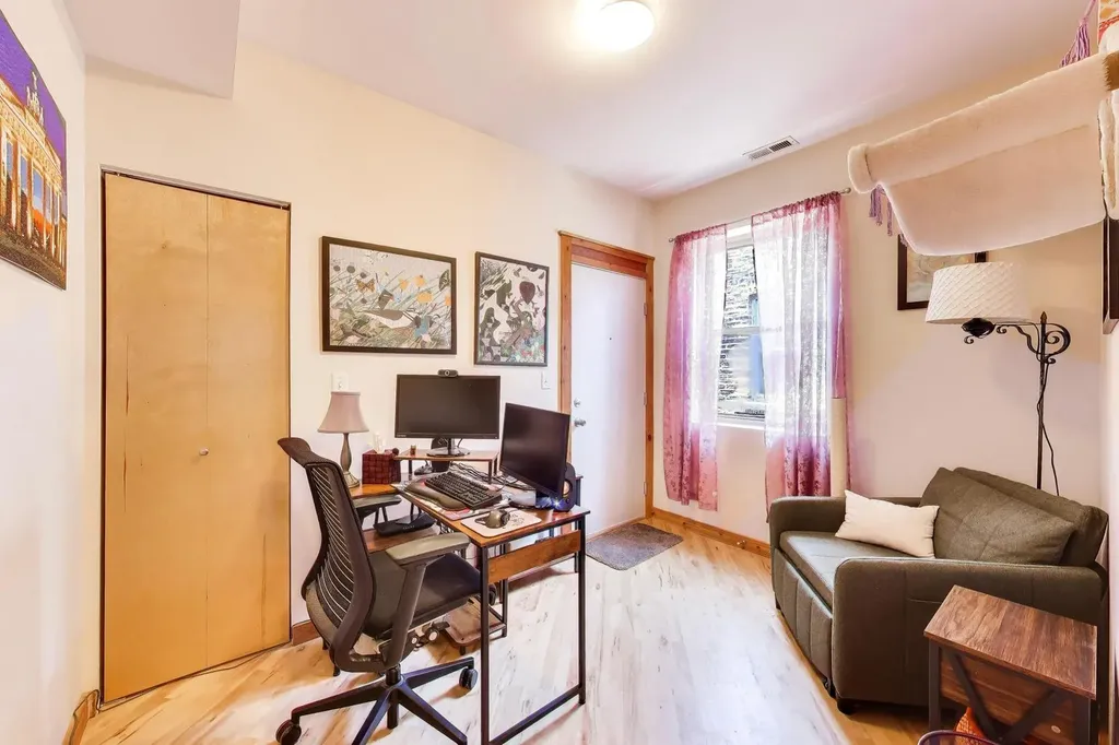1624 West Columbia Avenue Chicago IL 60626