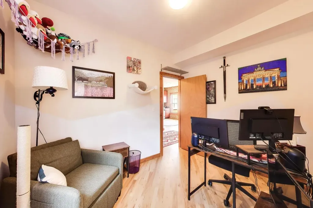 1624 West Columbia Avenue Chicago IL 60626