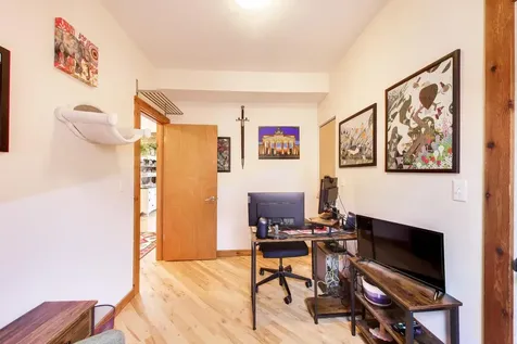 1624 West Columbia Avenue Chicago IL 60626
