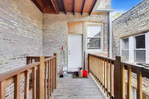 1624 West Columbia Avenue Chicago IL 60626