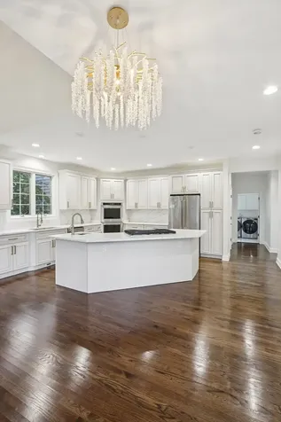 6605 Oakwood Manor Drive Crystal Lake IL 60012