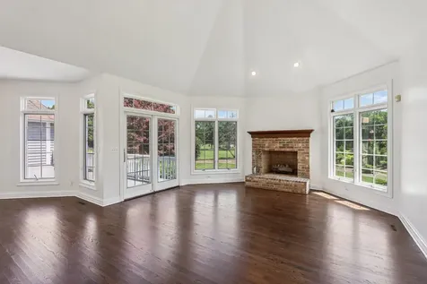 6605 Oakwood Manor Drive Crystal Lake IL 60012